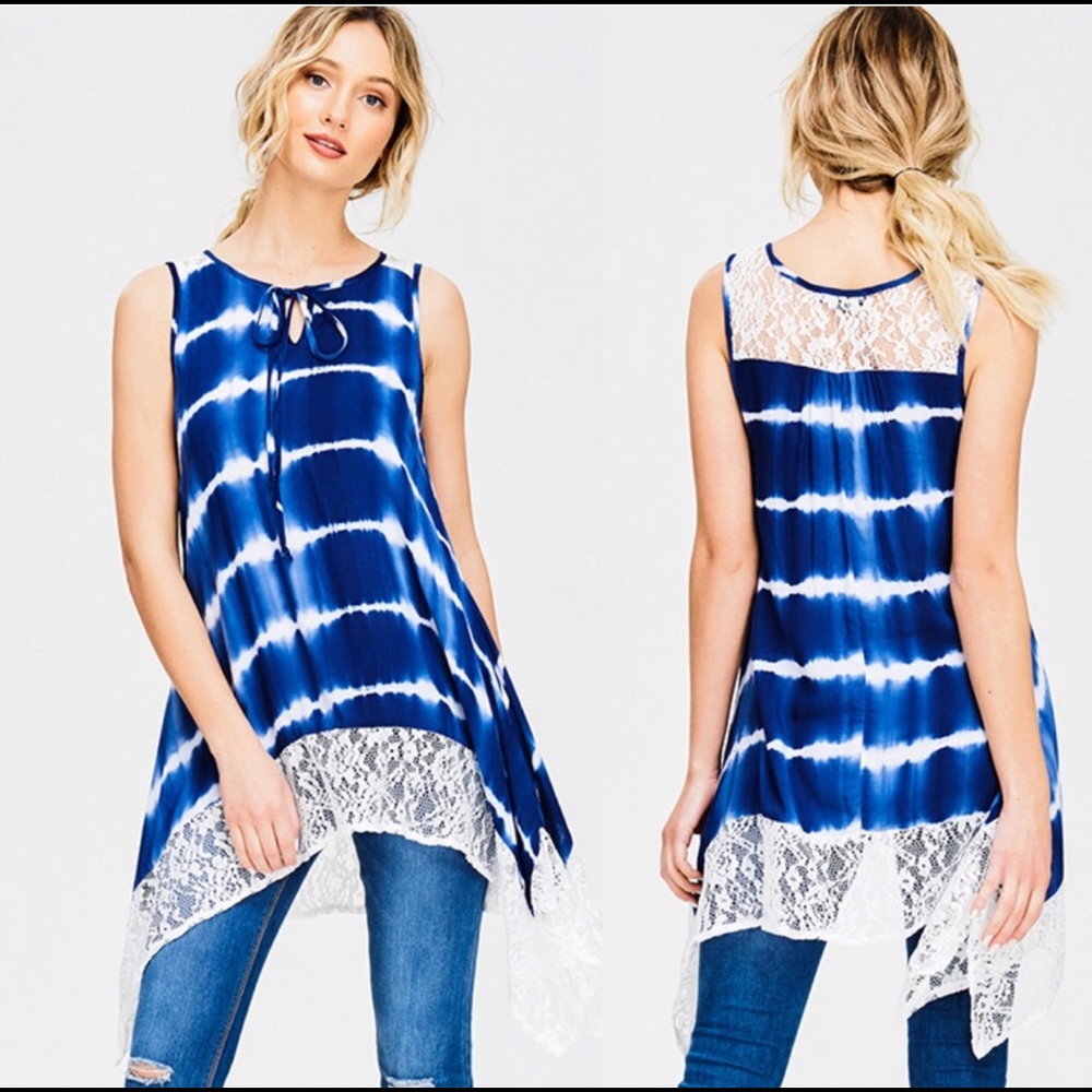 💕Royal blue/White tie dye lace top.